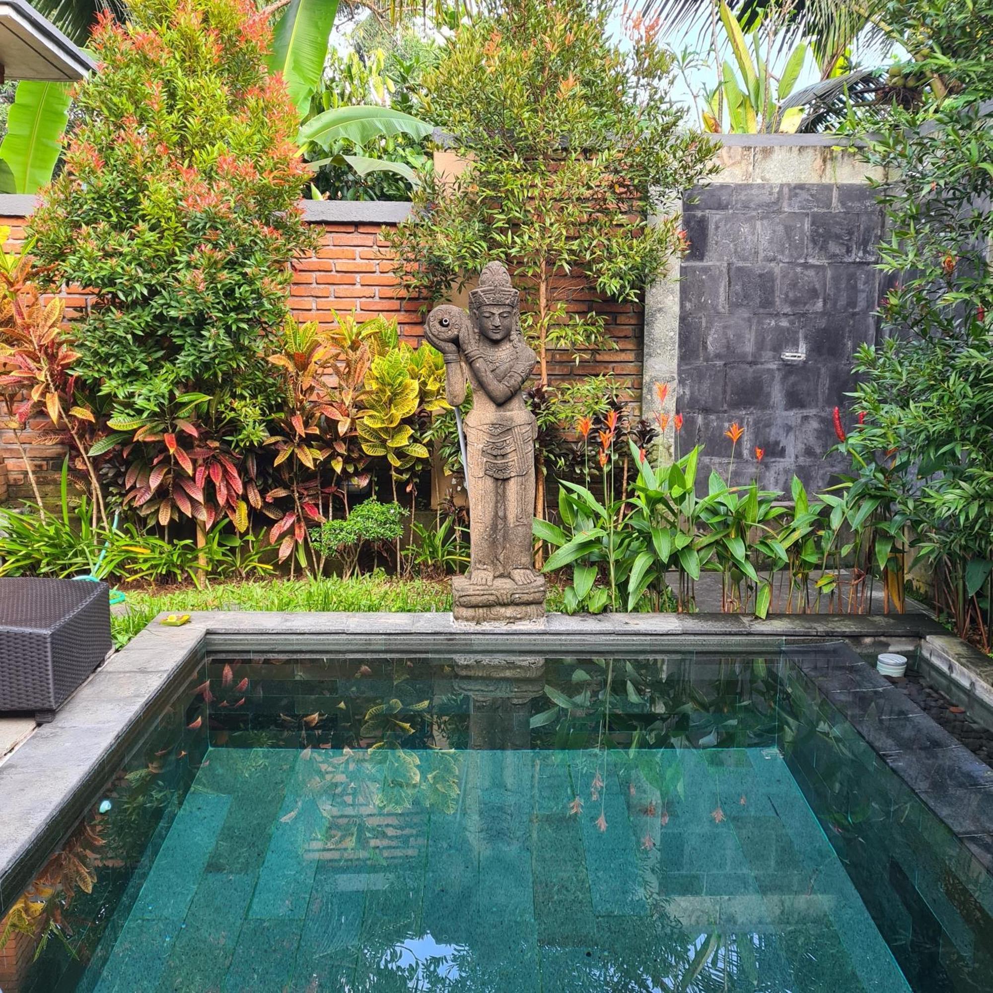 Ubud Suarga Private Pool Villa Экстерьер фото