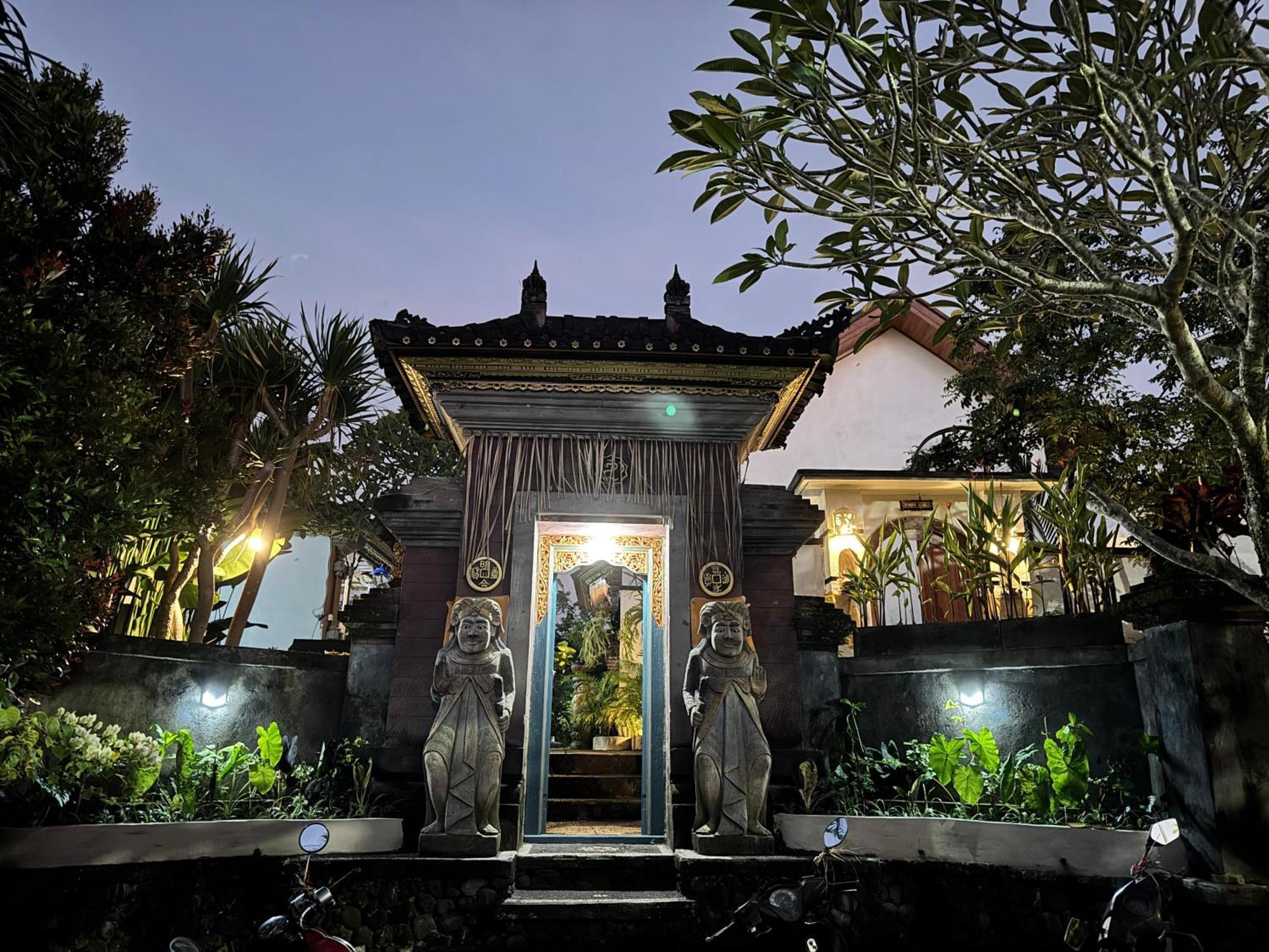 Ubud Suarga Private Pool Villa Экстерьер фото